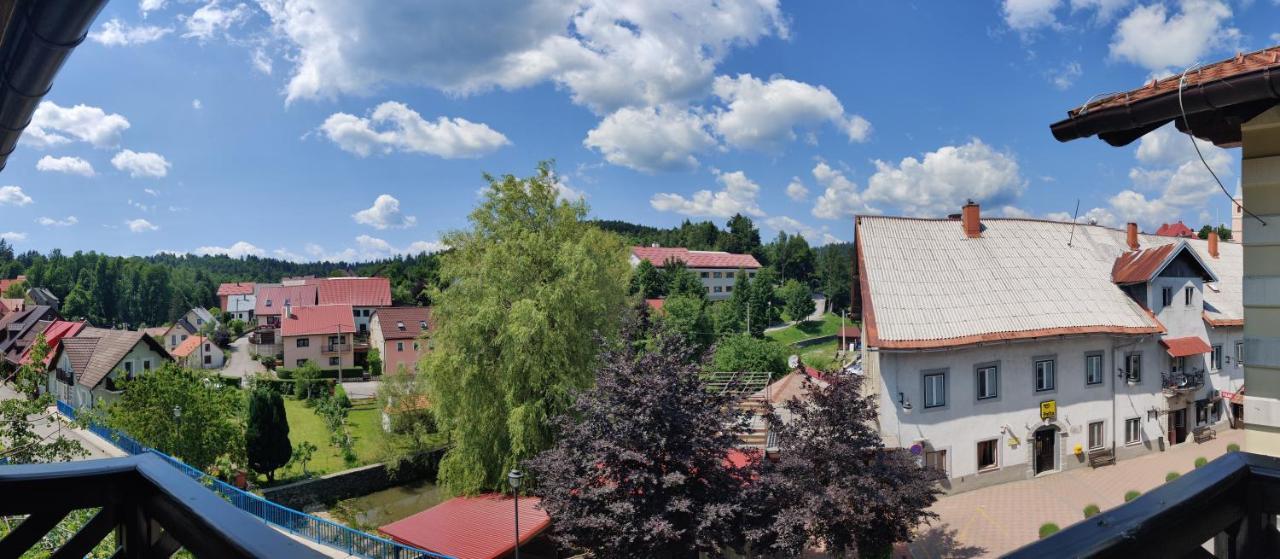 Hotel Bitoraj Fužine Buitenkant foto
