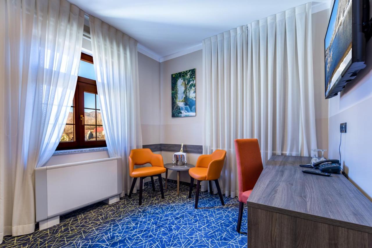 Hotel Bitoraj Fužine Buitenkant foto