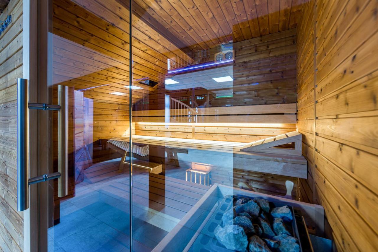 Hotel Bitoraj Fužine Buitenkant foto
