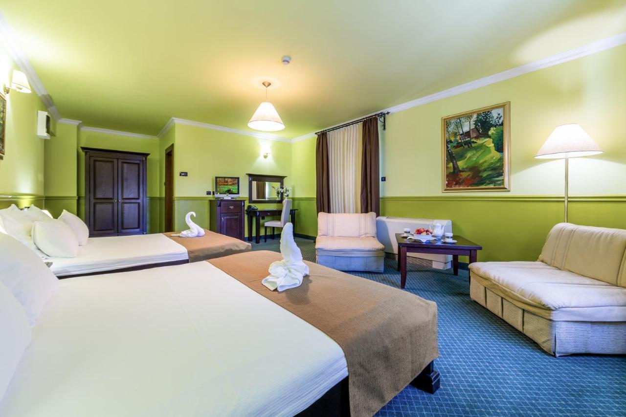 Hotel Bitoraj Fužine Buitenkant foto