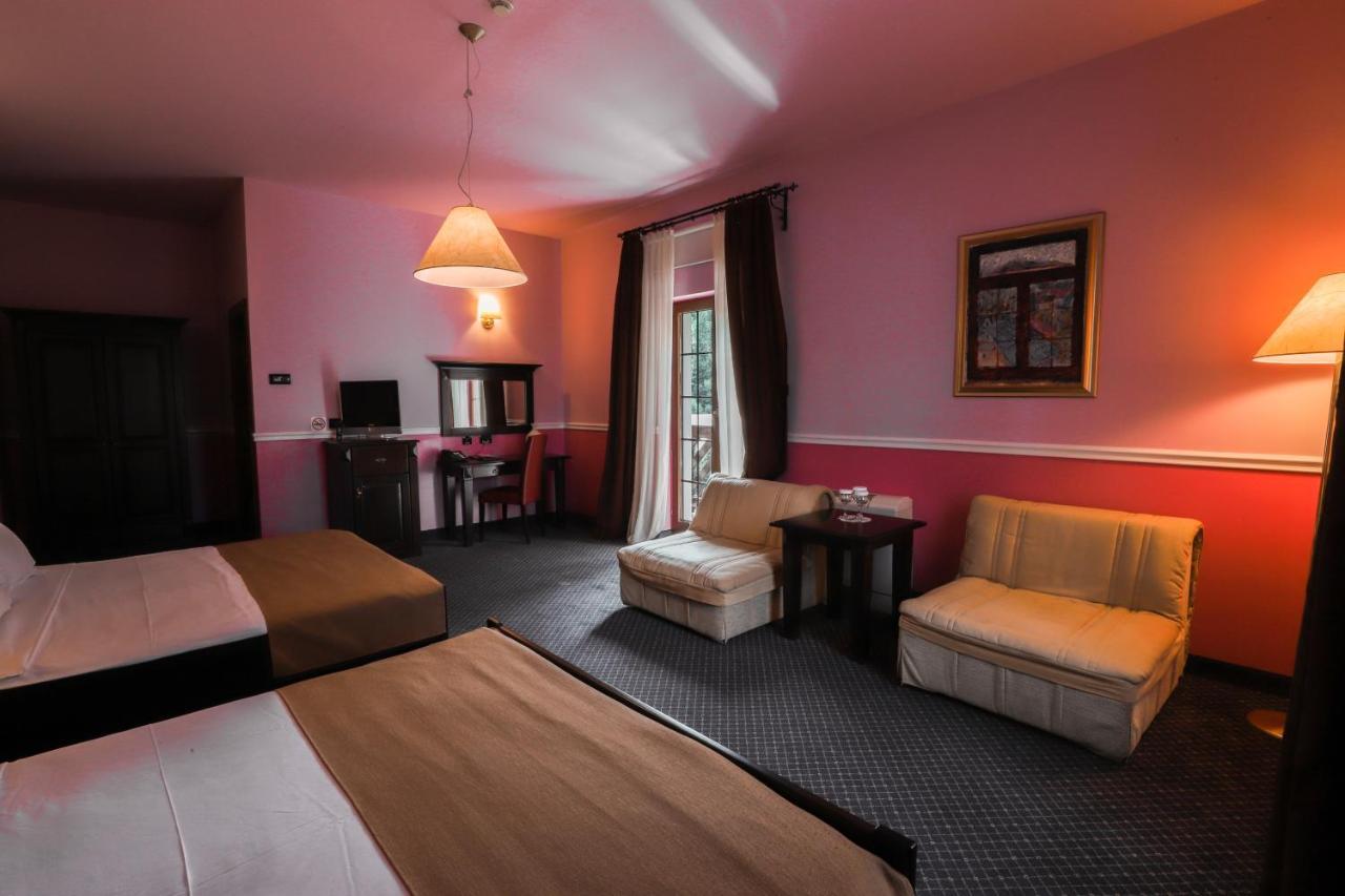 Hotel Bitoraj Fužine Buitenkant foto